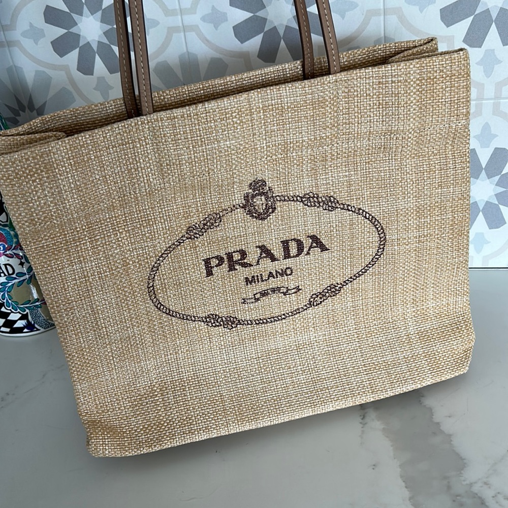 COPY - COPY - Brand new gorgeous Prada tote bag beach bag medium